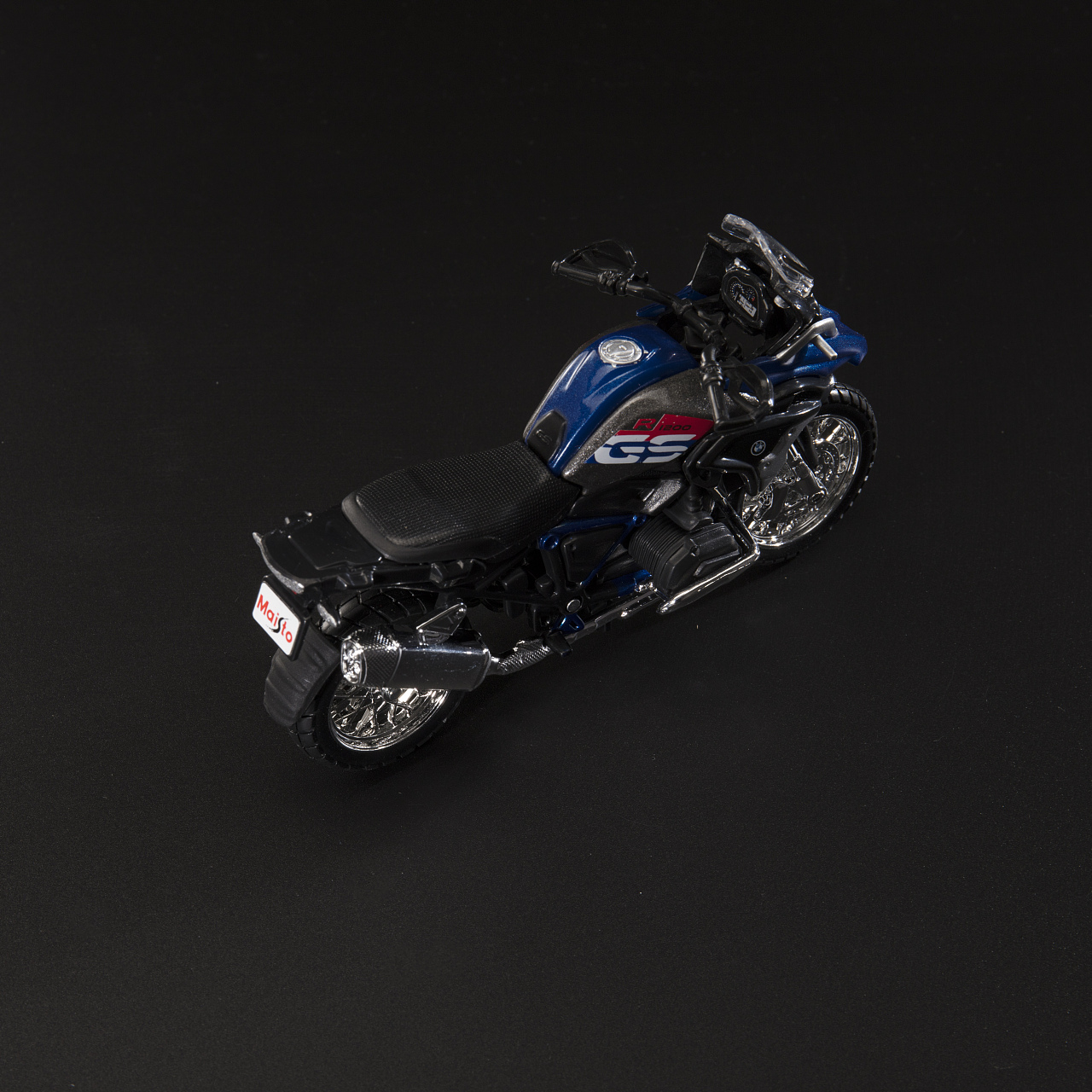 梧桐树下，铁马柔情 BMW R1200GS摄影手记